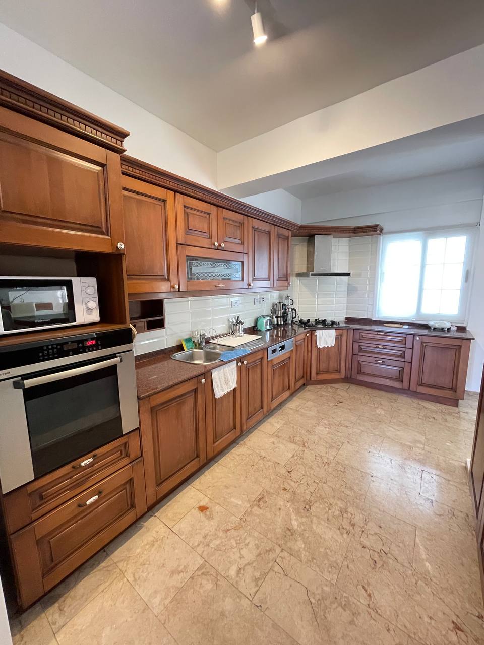 Photo 1 of 3: Rent 3+1, Kyrenia (Girne)
