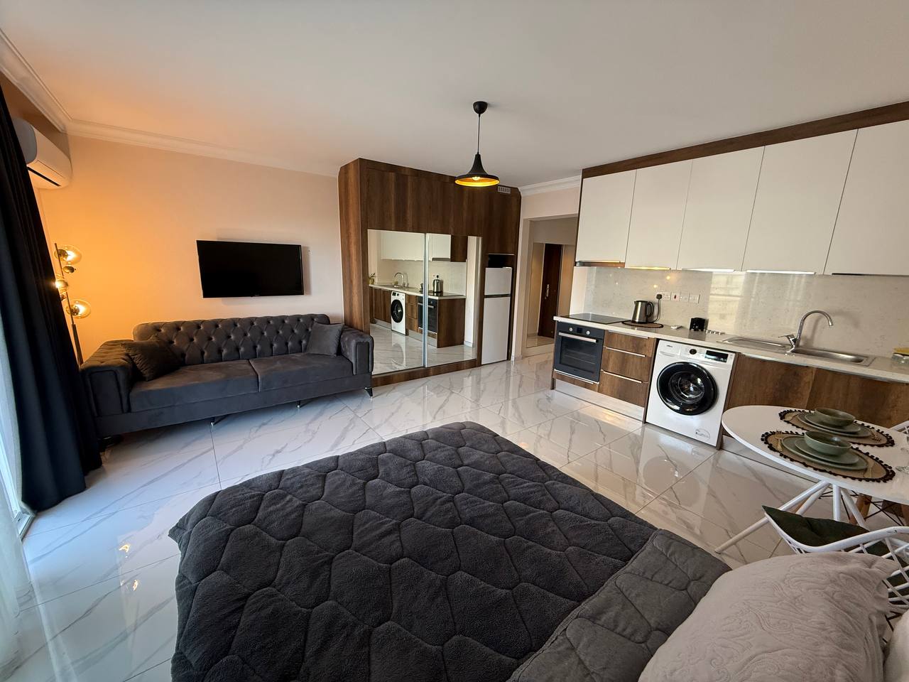 Photo 1 of 3: Rent , Long Beach, Iskele