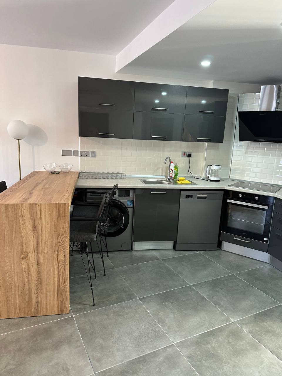 Photo 2 of 3: Rent 2+1, Kyrenia (Girne)