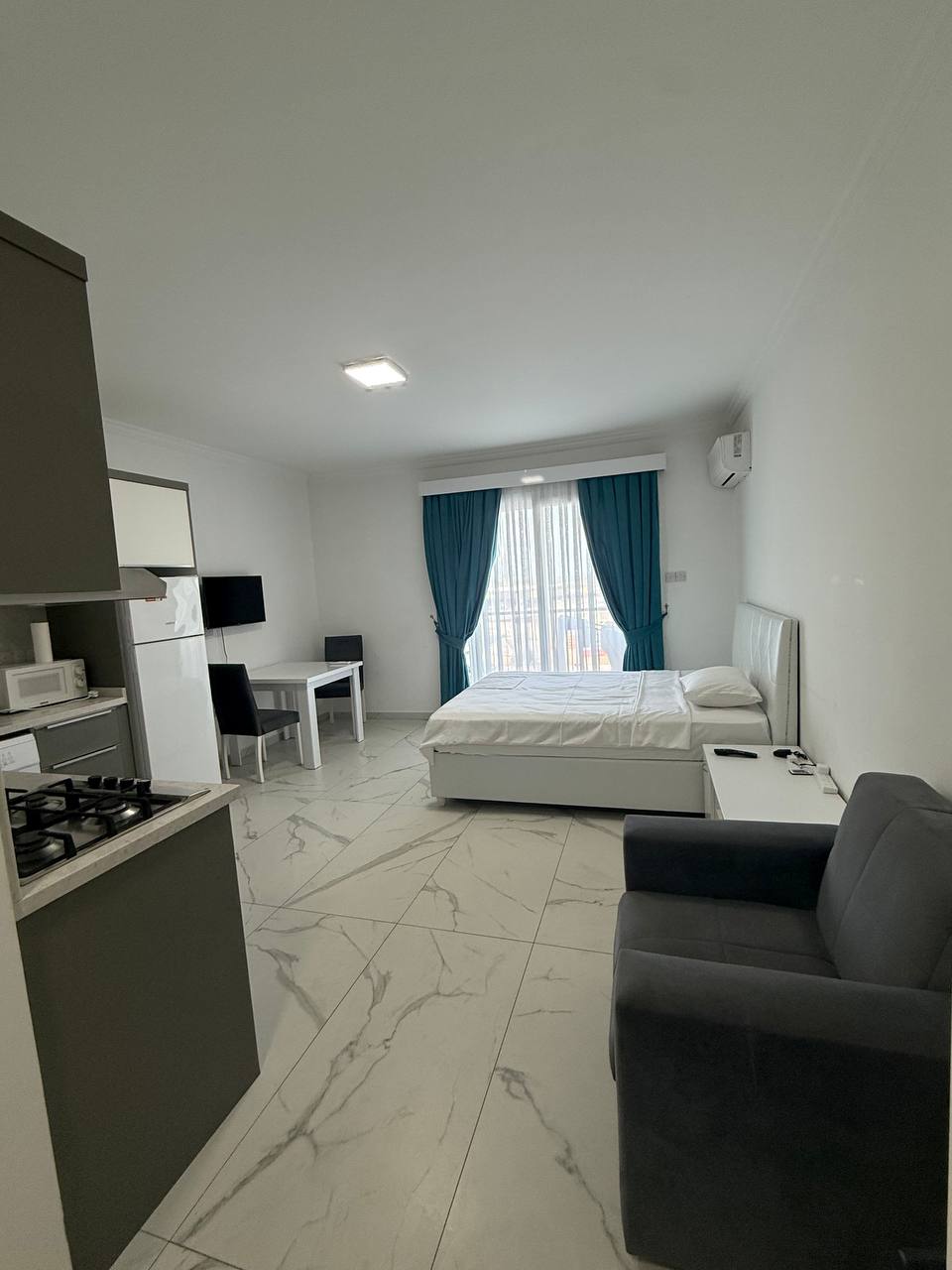 Photo 1 of 1: Rent , Long Beach, Iskele