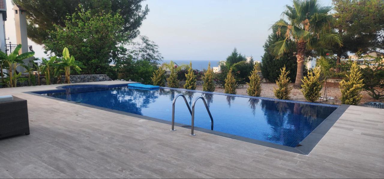 Photo 1 of 3: Rent 4+1, Esentepe, Kyrenia (Girne)