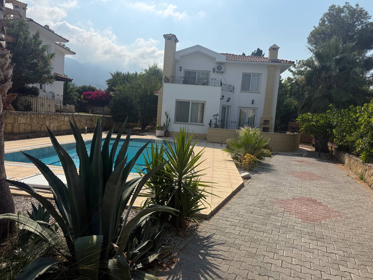 Photo 1 of 3: Rent 3+1, Alsancak, Kyrenia (Girne)