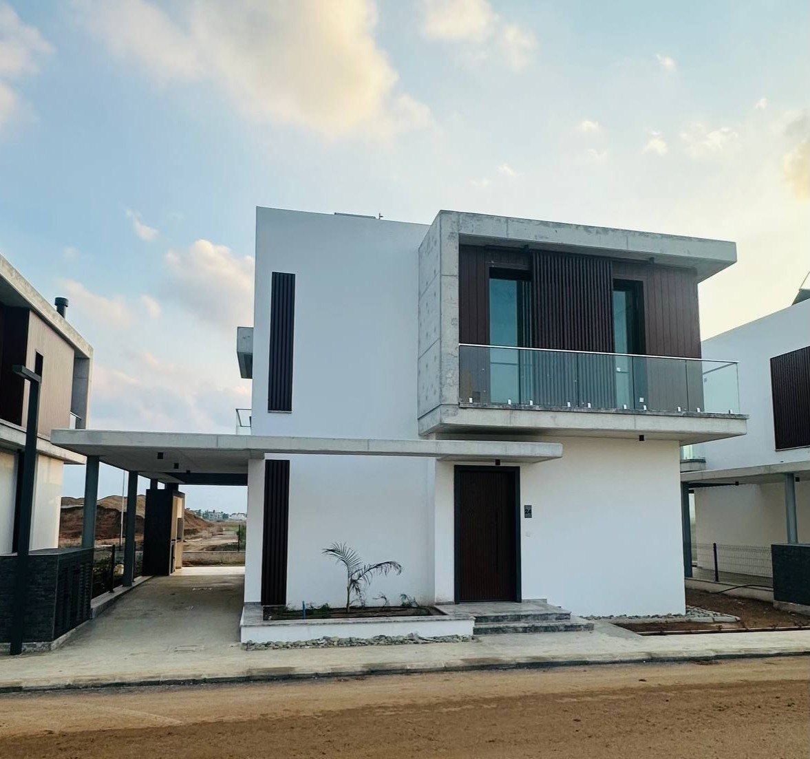 Фото 1 из 1: Продажа 3+1, Лонг Бич, Искеле
