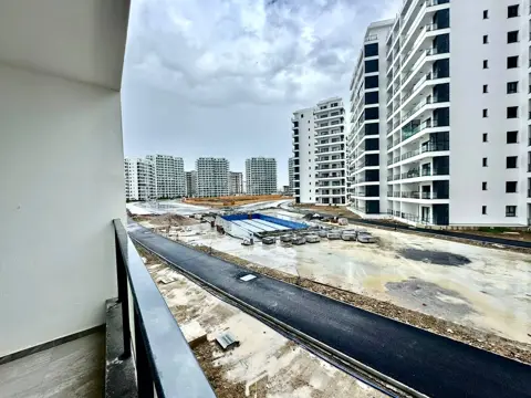 Продажа Студия, Лонг Бич, Искеле