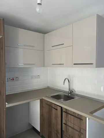 Продажа , Алсанджак, Гирне