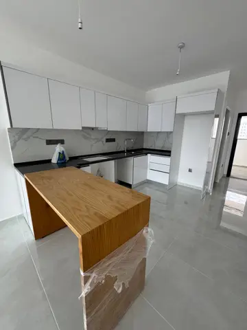 Продажа , Лонг Бич, Искеле